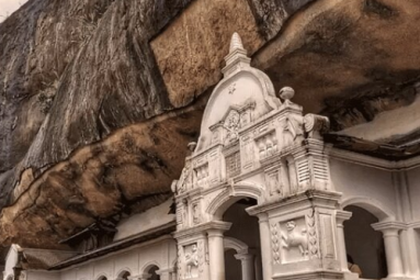 Dambulla Cave Temple