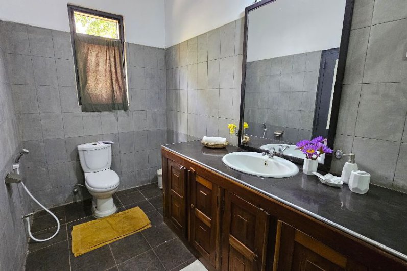 Spacious Triple Rooms 04
